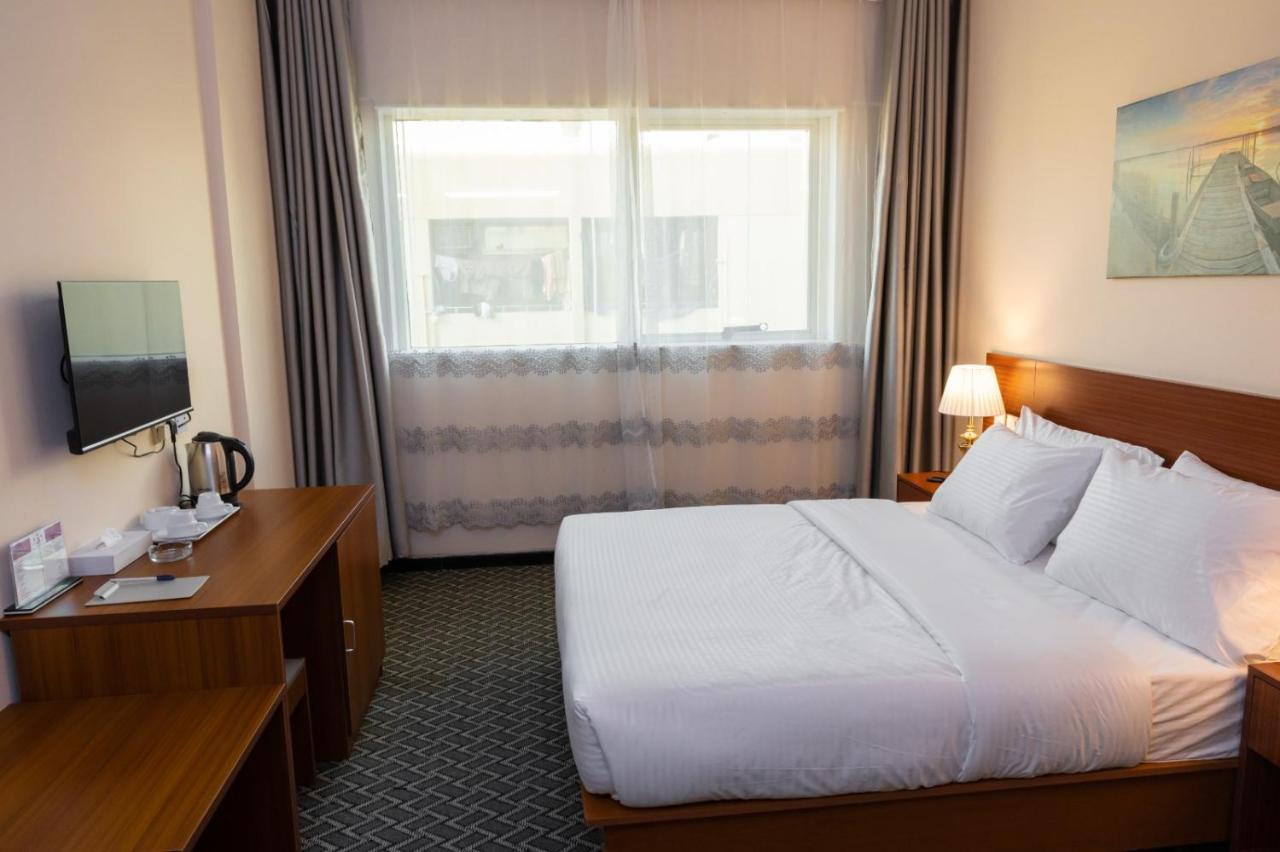 Three 888 Hotel Dubai Exterior photo