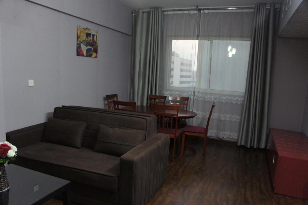 Three 888 Hotel Dubai Exterior photo