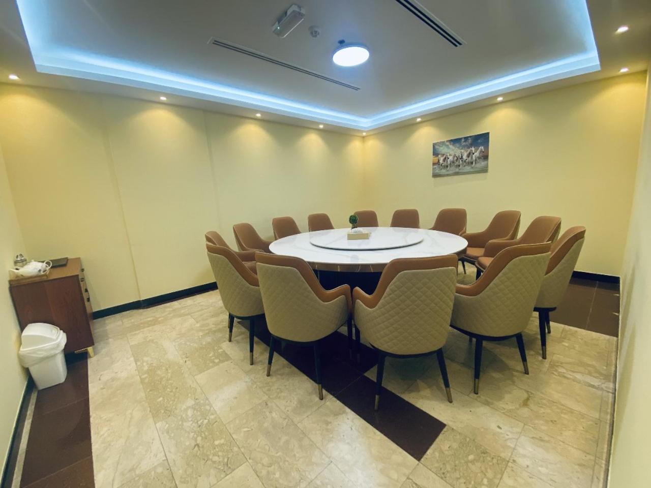 Three 888 Hotel Dubai Exterior photo